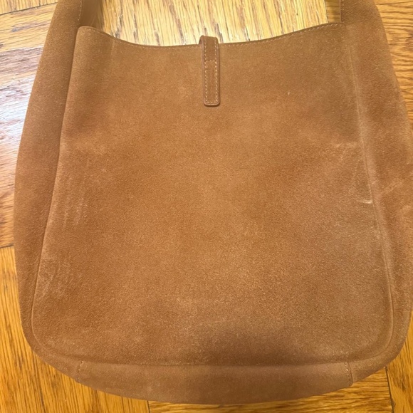 SAINT LAURENT Le 5 à 7 Supple suede shoulder bag - Picture 3 of 6